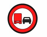 Avançament prohibit per a camions